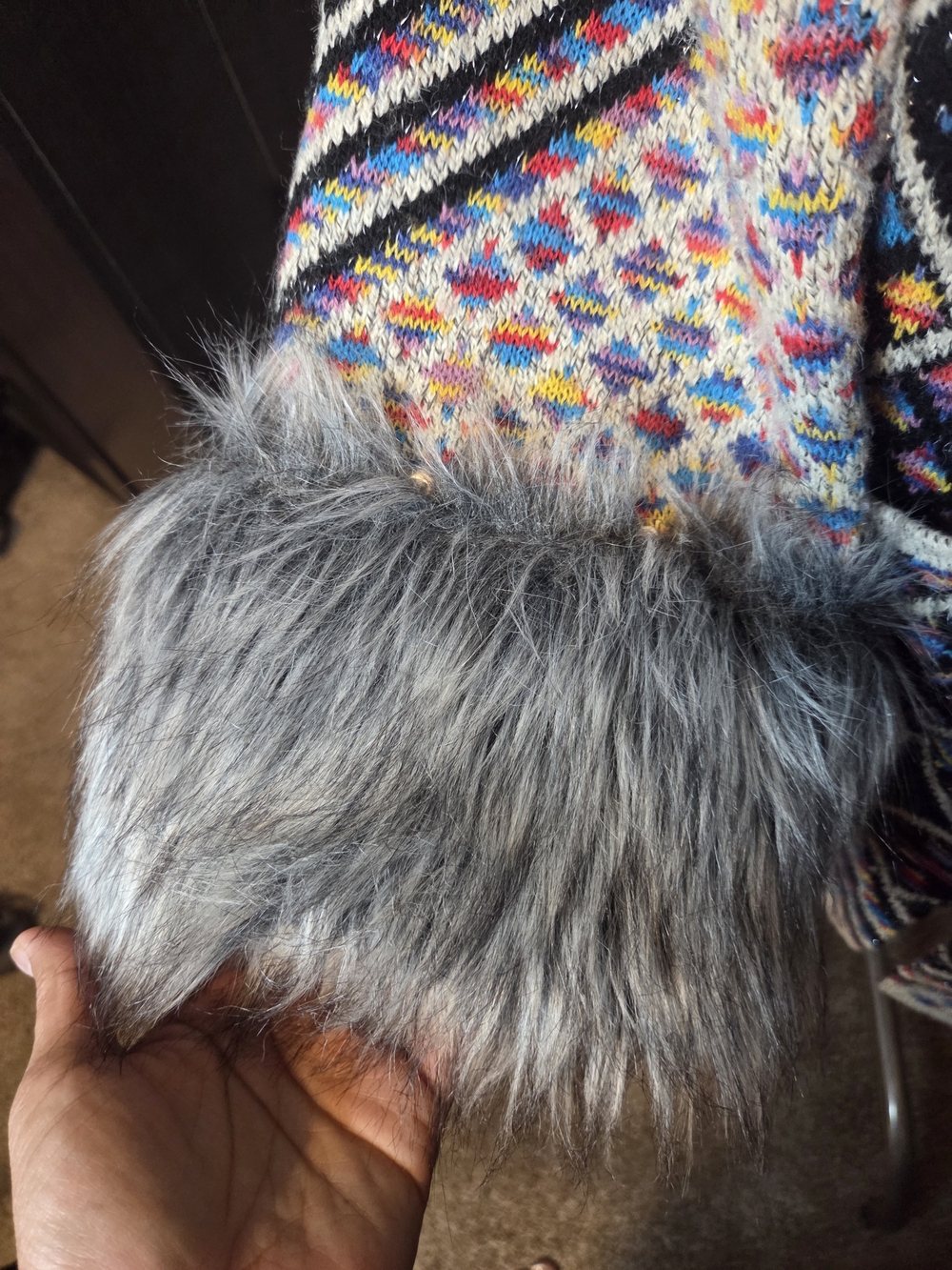 Multicolor Geometric Knit Cardigan with Faux Fur Cuffs - Picture 5 of 7